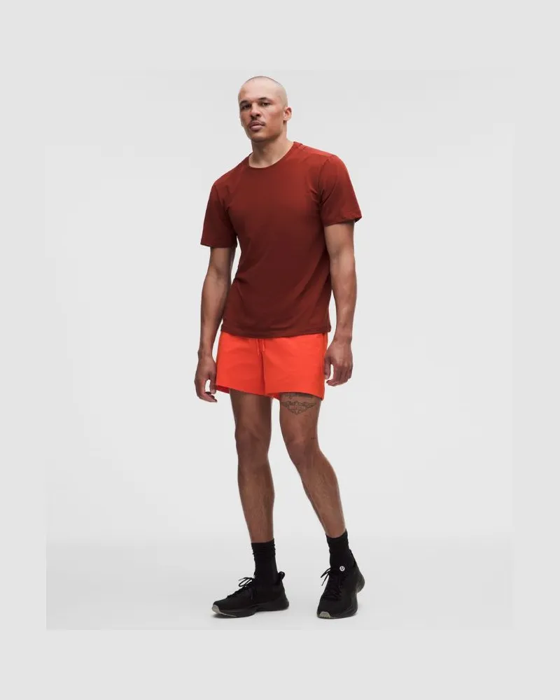 LULULEMON Zeroed In Shorts ohne Liner für Männer – 13 cm – Größe in Cherry Ember Cherry