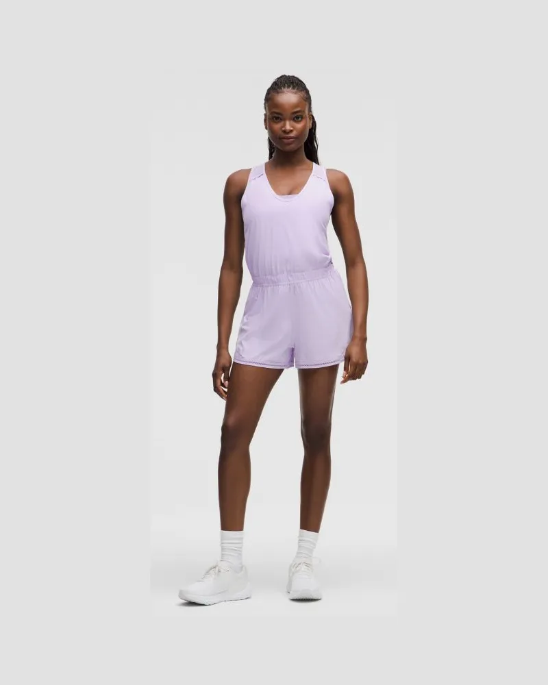 LULULEMON Hotty Hot Lauf-Romper Spitzenbesatz für Frauen – Größe in Lavender Frost Lavender