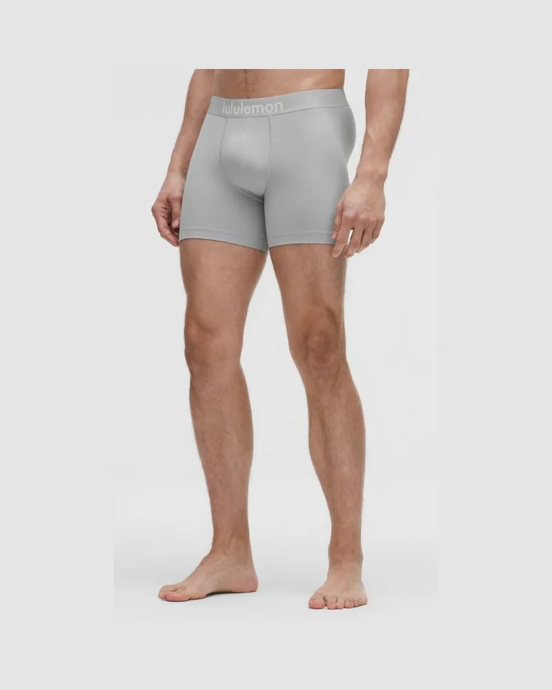 LULULEMON Weiche, stretchige Boxershorts für Männer – 13 cm – Größe in Silver Drop Silver