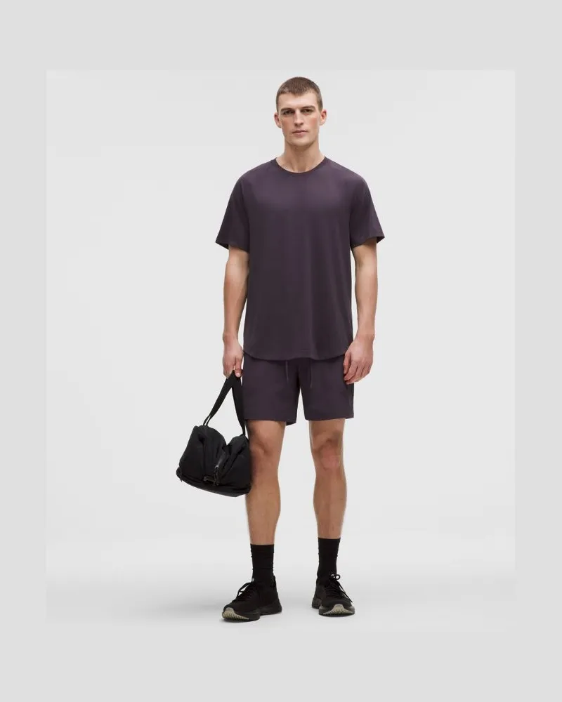 LULULEMON License to Train Shorts mit Liner für Männer – 18 cm – Größe in Atmospheric Purple Atmospheric