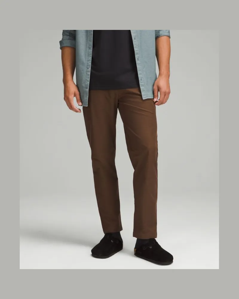 LULULEMON ABC Hose im Classic Fit mit 5 Taschen Utilitech für Männer – 76 cm – Größe in Brown Soil Brown
