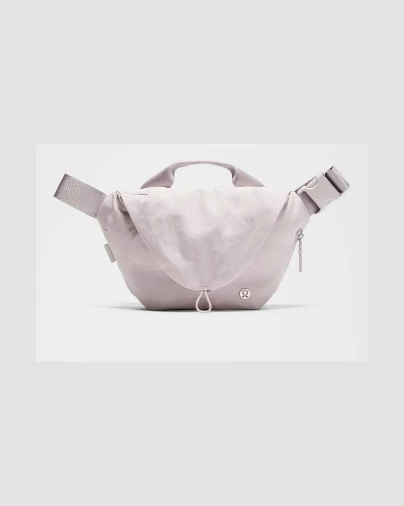 LULULEMON Abgerundete Crossbody-Tasche Größe in Icy Taupe Icy