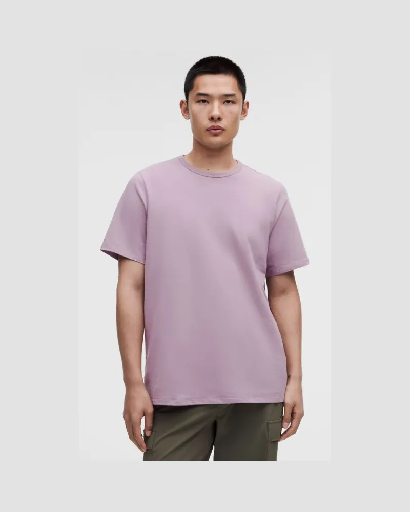 LULULEMON T-Shirt aus Bio- im Classic Fit für Männer – Größe in Lotus Lavender Lotus