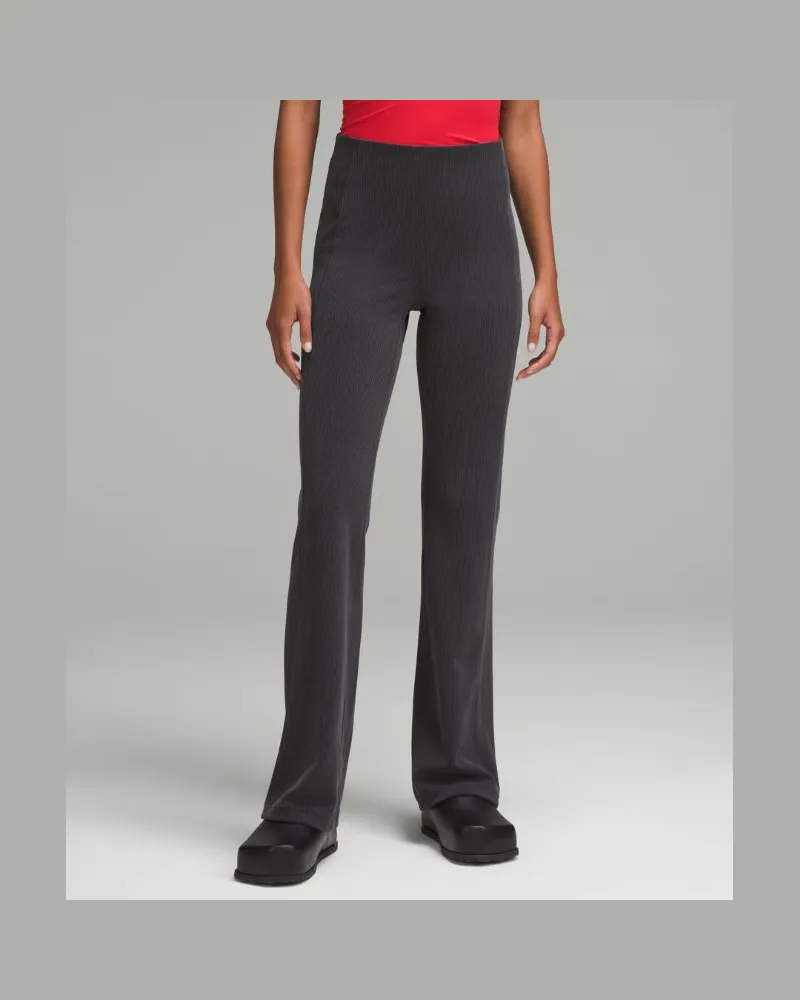 LULULEMON Hose mit ausgestelltem Bein aus geripptem Softstreme Normale Länge für Frauen – Größe in Black Black