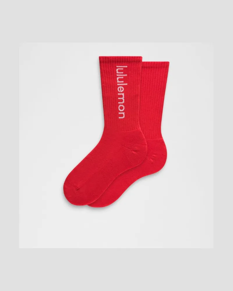 LULULEMON Unisex Daily Essential Crew-Socken Logo – Größe in Lululemon Red/White Lululemon