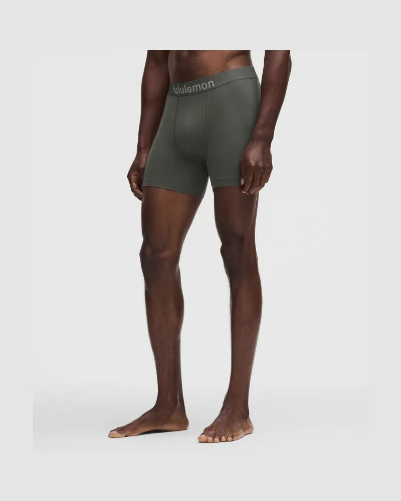 LULULEMON Weiche, stretchige Boxershorts für Männer – 13 cm – Größe in Palm Deco Palm