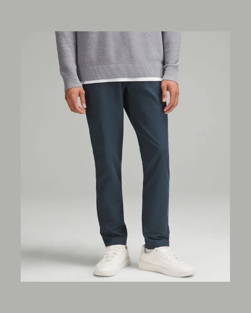 LULULEMON ABC Hose im Slim Fit mit 5 Taschen Utilitech für Männer – 81 cm – Größe in Shale Blue Shale
