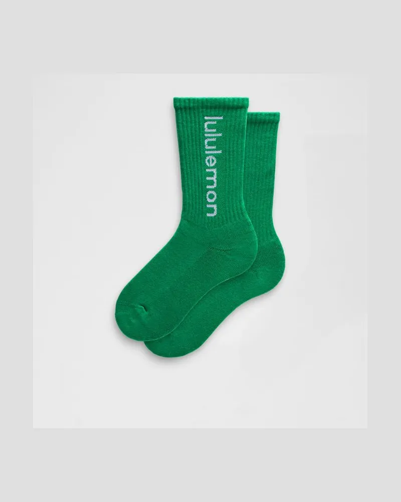 LULULEMON Unisex Daily Essential Crew-Socken Logo – Größe in Raceway Green/Lavender Frost Raceway