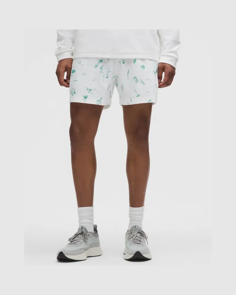 LULULEMON ABC Pull-on-Shorts aus für Männer – 13 cm – Größe in Sun Stamp White Multi Sun
