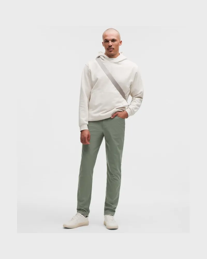 LULULEMON ABC Hose im Classic Fit mit 5 Taschen Warpstreme für Männer – 76 cm – Größe in Willow Leaf Willow
