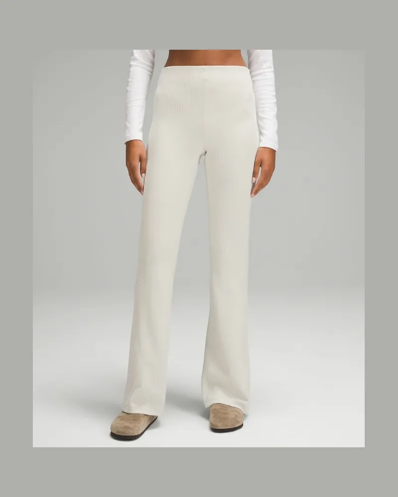 LULULEMON Gebürstete, gerippte Softstreme Hose mit ausgestelltem Bein und Reißverschluss für Frauen – 82 cm – Größe in Bone Bone