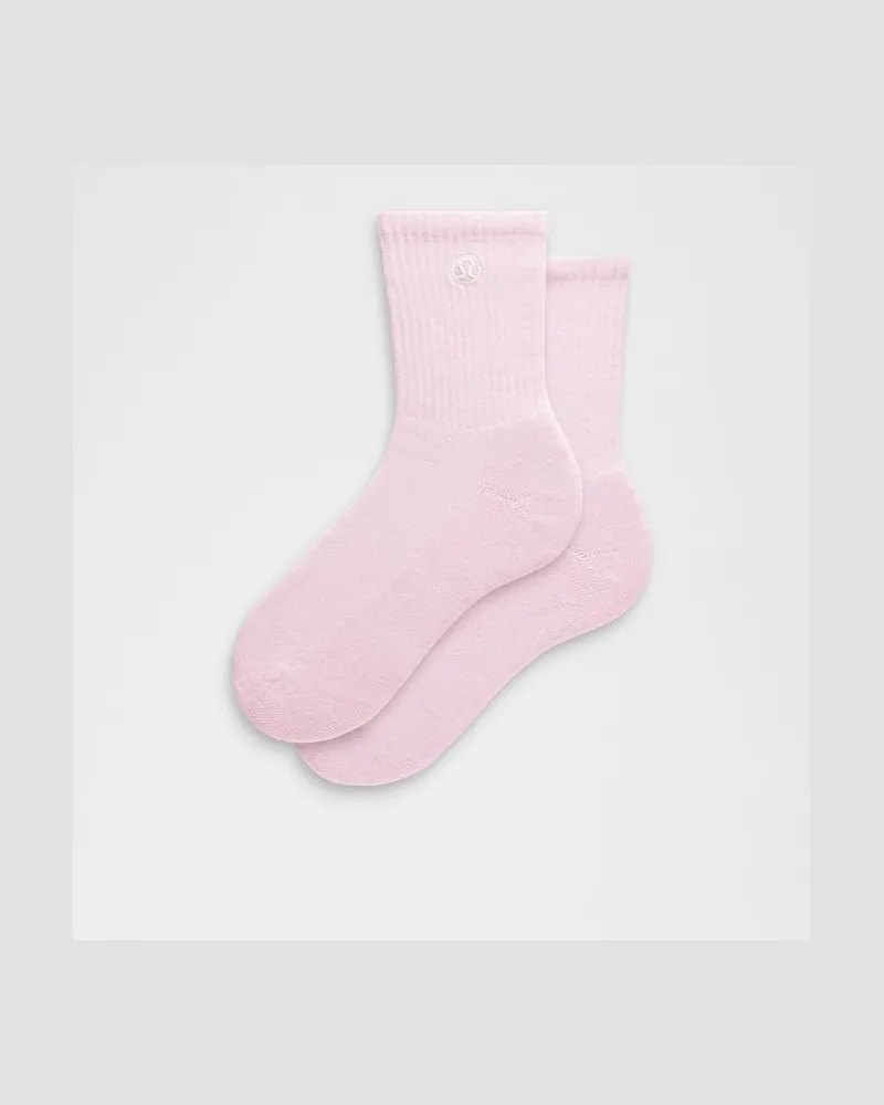 LULULEMON Daily Essential Knöchelhohe Socken Unisex – Größe in Blissful Pink Blissful