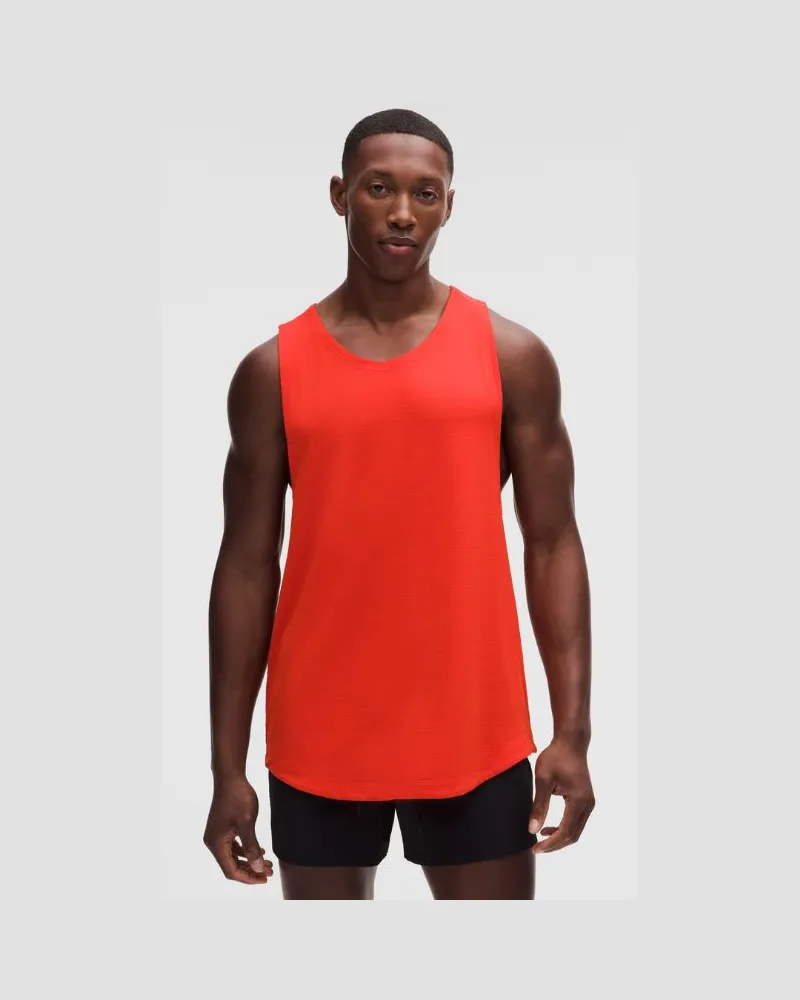 LULULEMON License to Train Tanktop für Männer – Größe in Cherry Ember Cherry