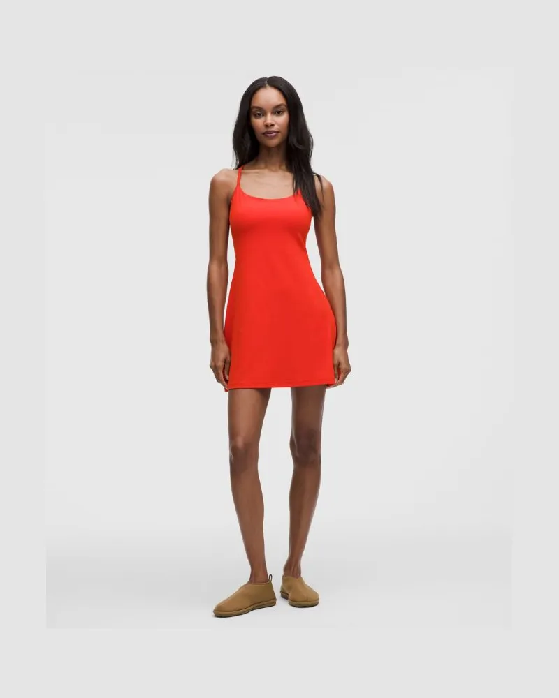 LULULEMON Flow Y Kleid Leichter Halt für B/C-Cups für Frauen – Größe in Cherry Ember Cherry