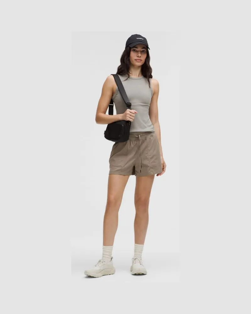LULULEMON Dance Studio Shorts mit hohem Bund für Frauen – 9 cm – Khaki – Größe Warm