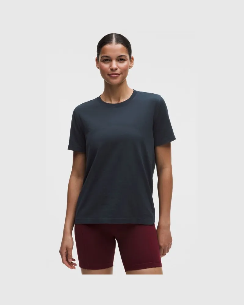LULULEMON Swiftly Relaxed Kurzarmshirt e Passform für Frauen – Größe in True Navy True