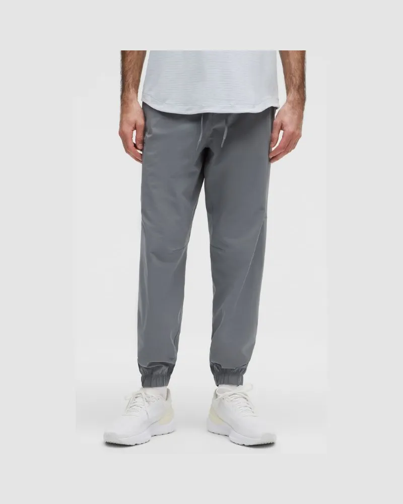 LULULEMON Zeroed In Cargohose im Classic Fit Normale Länge für Männer – Größe in Solar Grey Solar