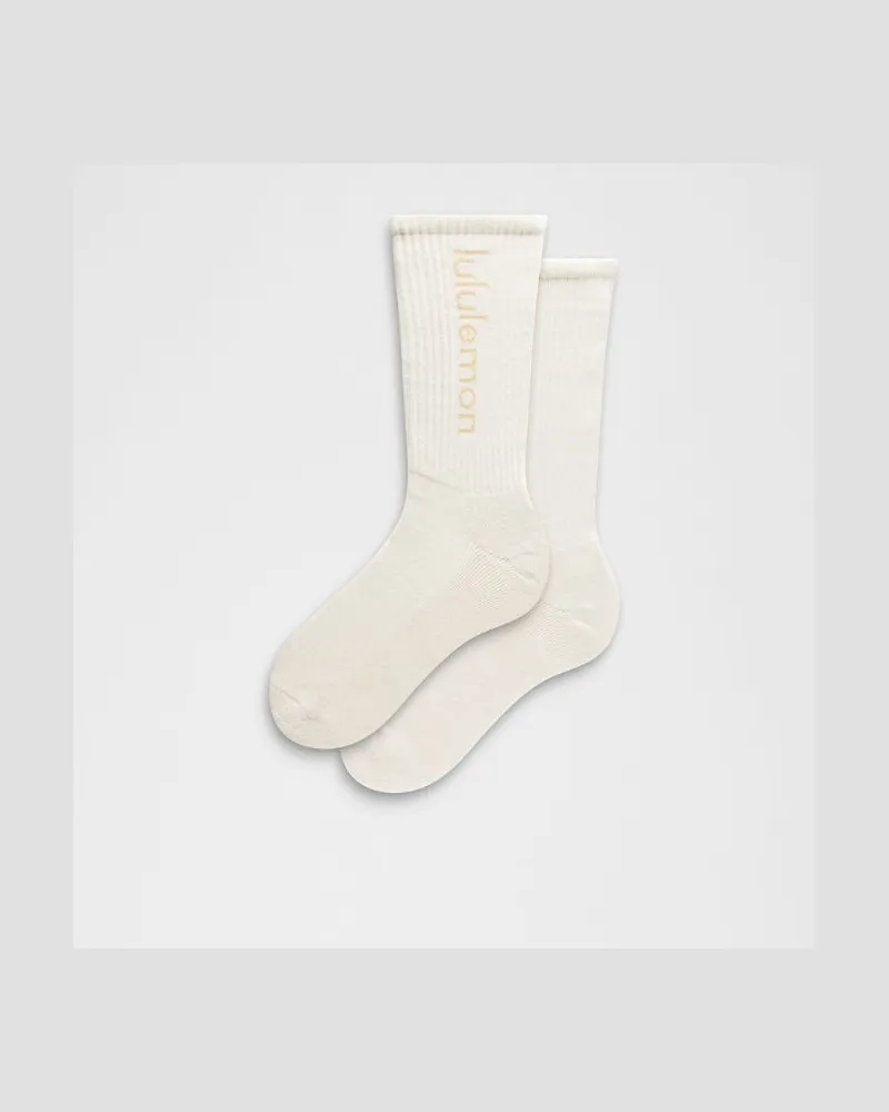 LULULEMON Unisex Daily Essential Crew Socks Metallic Wordmark – Größe in Light Ivory/Gold Light