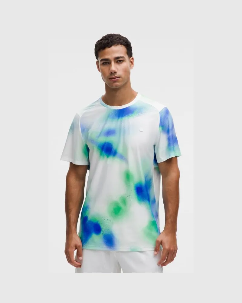 LULULEMON Tennis-Kurzarmshirt mit Ventilationsschlitzen für Männer – Größe in Spray Slam Blue Green Multi Spray