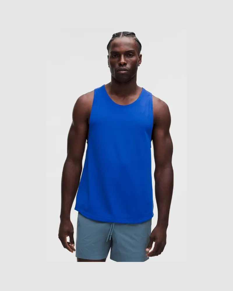 LULULEMON License to Train Tanktop für Männer – Größe in Beach Ball Blue Beach