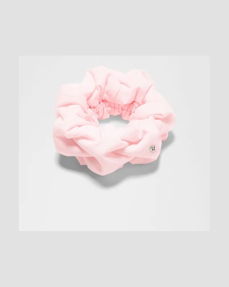 LULULEMON Quilty Puff Scrunchie in Pink Pearl Pink