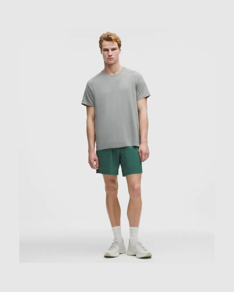 LULULEMON License to Train Shorts ohne Liner für Männer – 18 cm – Größe in Deep Marina Deep