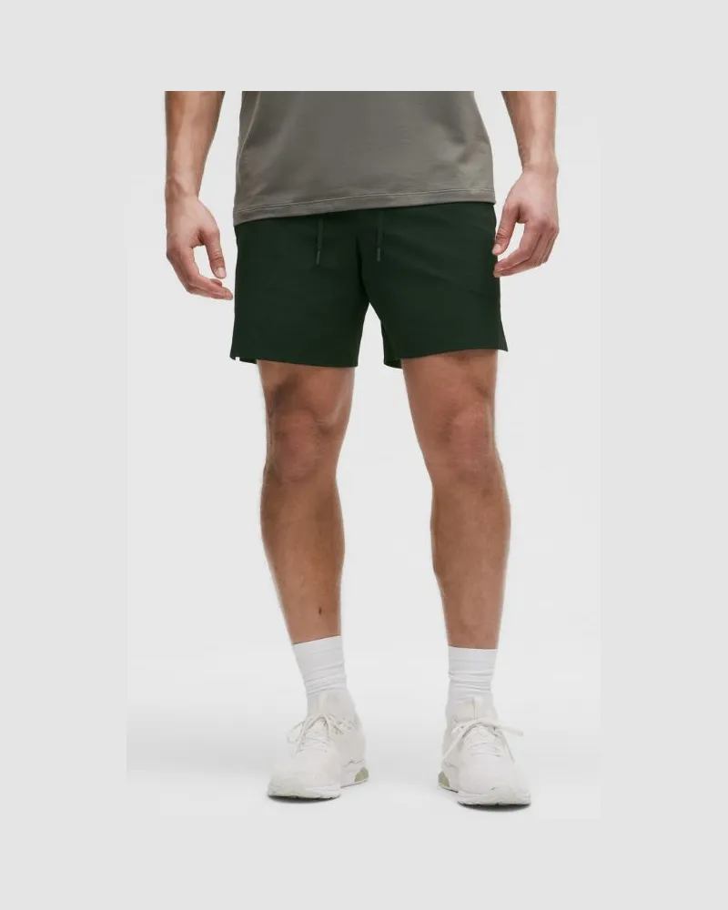 LULULEMON License to Train Shorts ohne Liner für Männer – 18 cm – Größe in Rainforest Green Rainforest