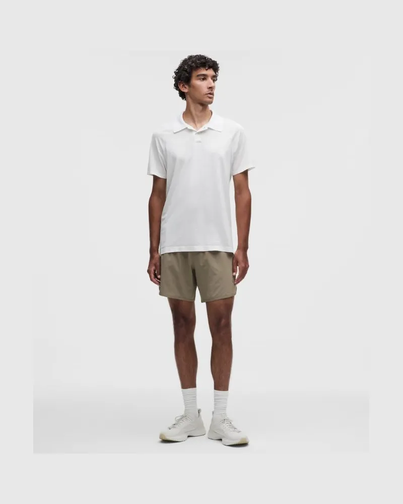 LULULEMON Tennisshorts mit leichten Mesheinsätzen für Männer – 18 cm – Größe in Cypress Forest/Downtown Tan Cypress