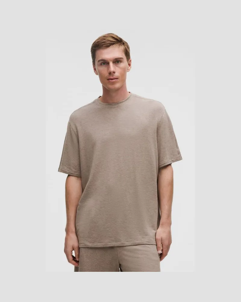 LULULEMON BeCalm Kurzarmshirt im Relaxed Fit für Männer – Größe in Heathered Warm Ash Grey Heathered