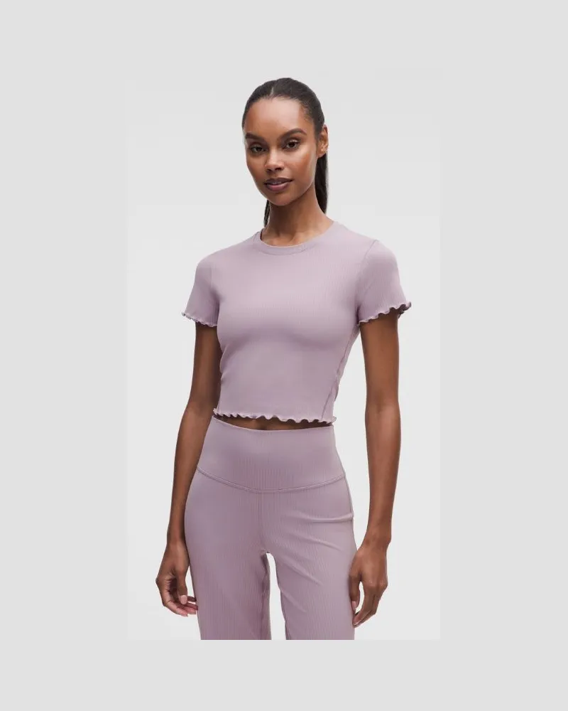 LULULEMON Nulu Baby-Tee mit gewelltem Saum für Frauen – Größe in Lotus Lavender Lotus
