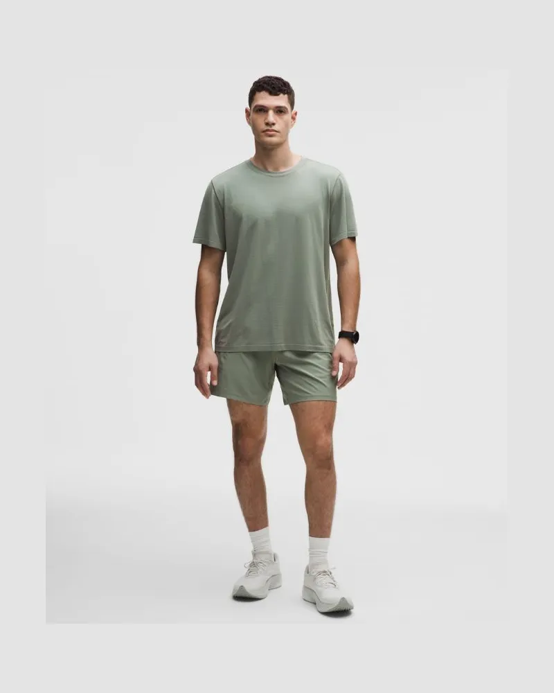 LULULEMON Pace Breaker Shorts ohne Liner für Männer – 18 cm – Größe in Willow Leaf Willow