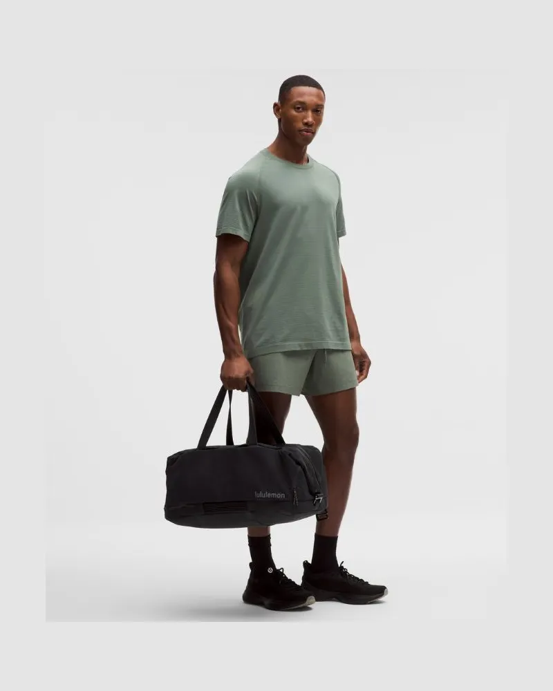 LULULEMON 3-in-1 Gym Duffle Bag Groß 35 L – Größe in Black/Graphite Grey/Onyx Grey Black