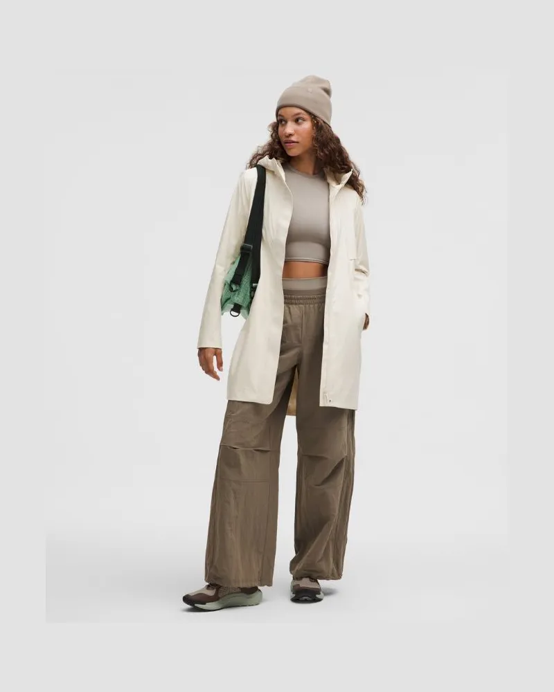 LULULEMON Rain Rebel Jacke für Frauen – Größe in Light Ivory Light