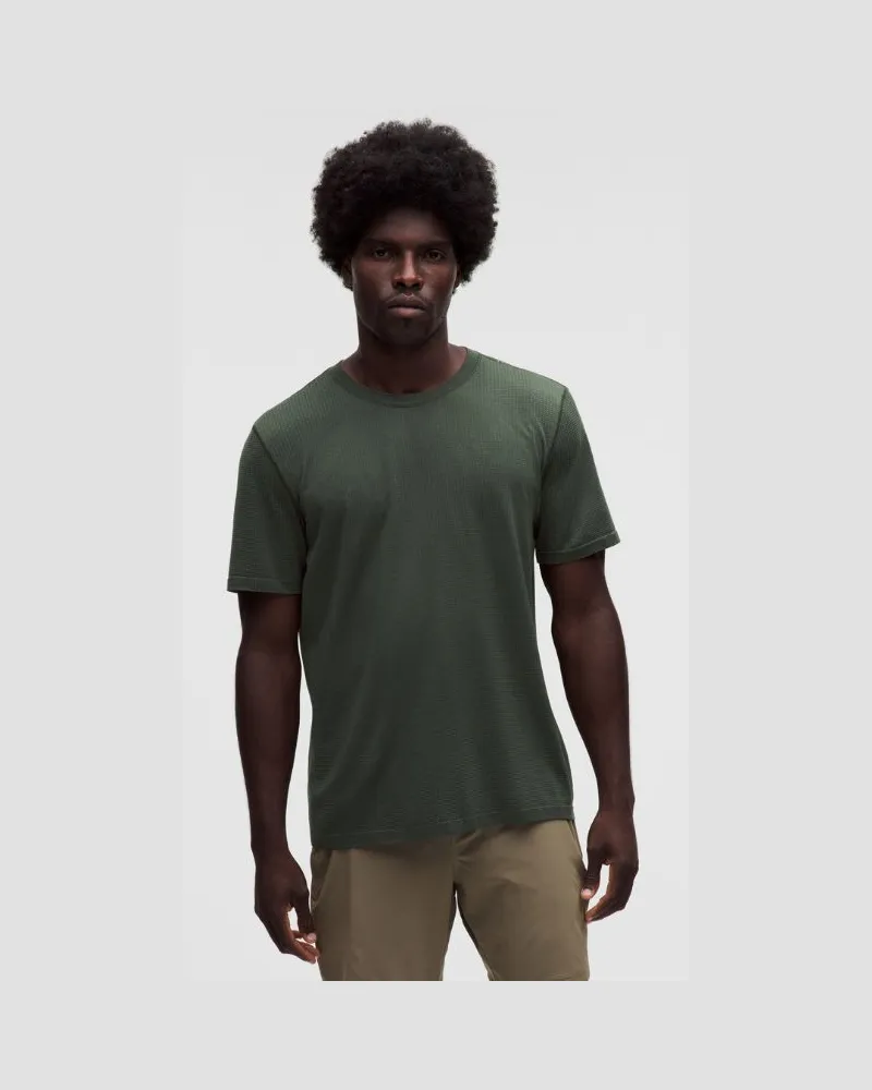 LULULEMON Metal Vent Tech Kurzarmshirt im Relaxed Fit für Männer – Größe in Sassy Sage/Deep Forest Sassy