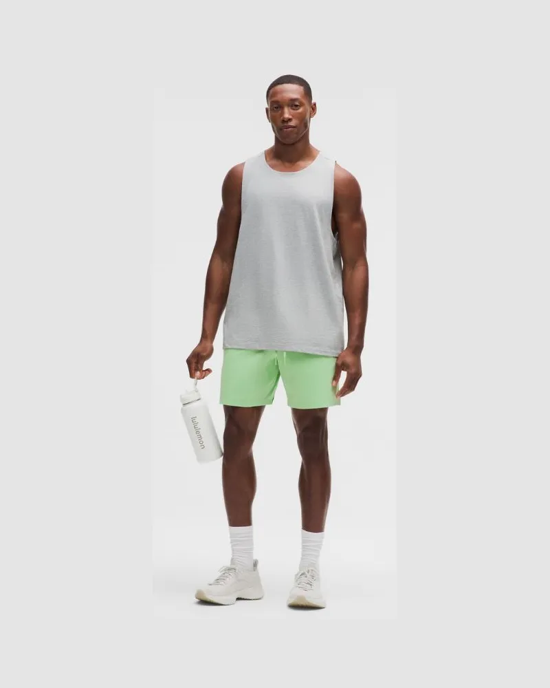 LULULEMON Zeroed In Shorts ohne Liner für Männer – 18 cm – Größe in Kale Krush Kale