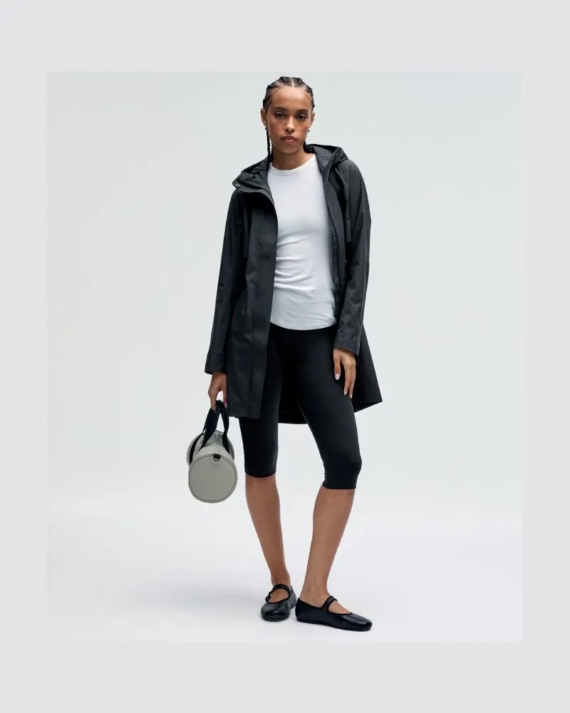 LULULEMON Rain Rebel Jacke für Frauen – Größe in Black Black