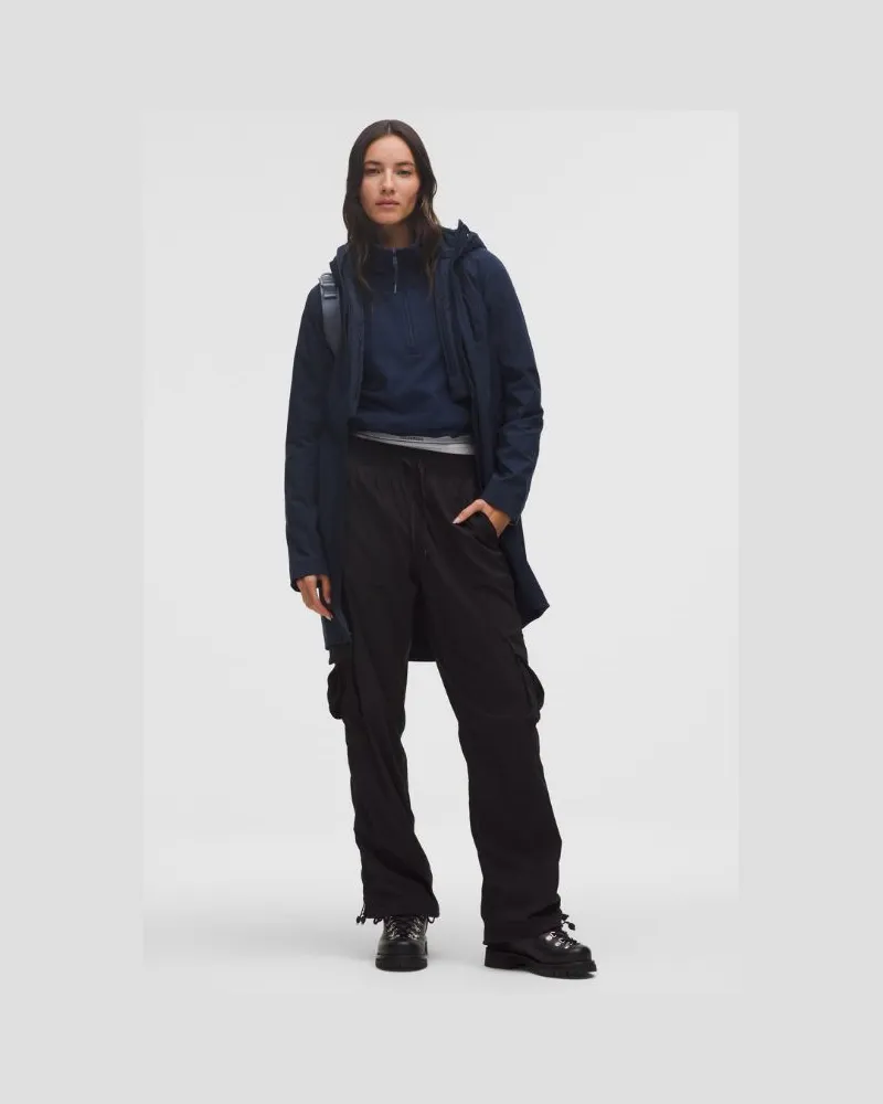 LULULEMON Rain Rebel Jacke mit Isolierung für Frauen – Größe in True Navy True
