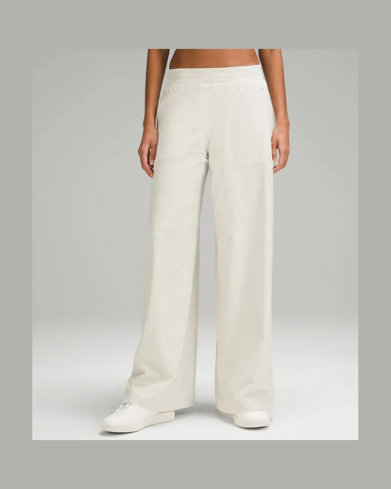 LULULEMON Swift Hose mit ausgestelltem Bein und mittelhohem Bund Volle Länge für Frauen – Größe in Bone Bone
