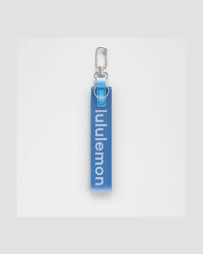 LULULEMON Never Lost Schlüsselanhänger in Pool Party/White Pool