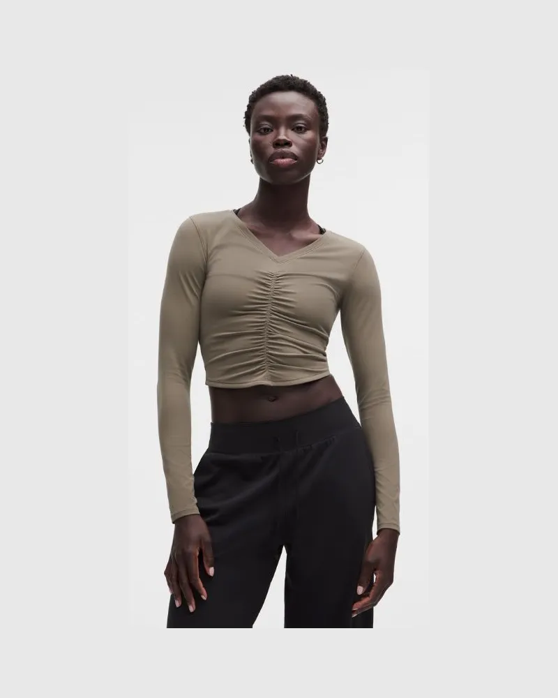 LULULEMON All It Takes-Langarmshirt mit V-Ausschnitt und Raffung für Frauen – Größe in Cypress Forest Cypress
