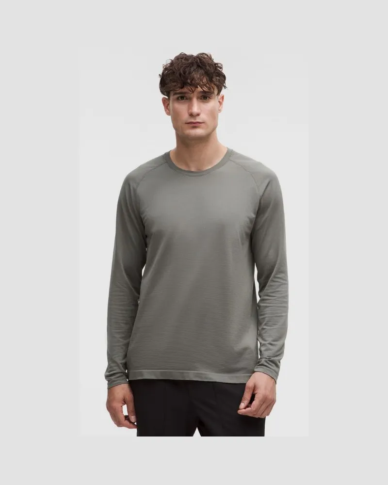 LULULEMON Metal Vent Tech Langarmshirt e Passform für Männer – Größe in Grey Sage Grey