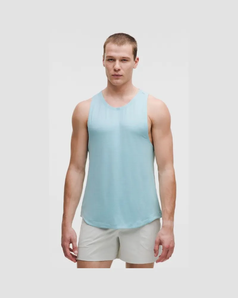 LULULEMON License to Train Tanktop für Männer – Größe in Foam Cloud Foam