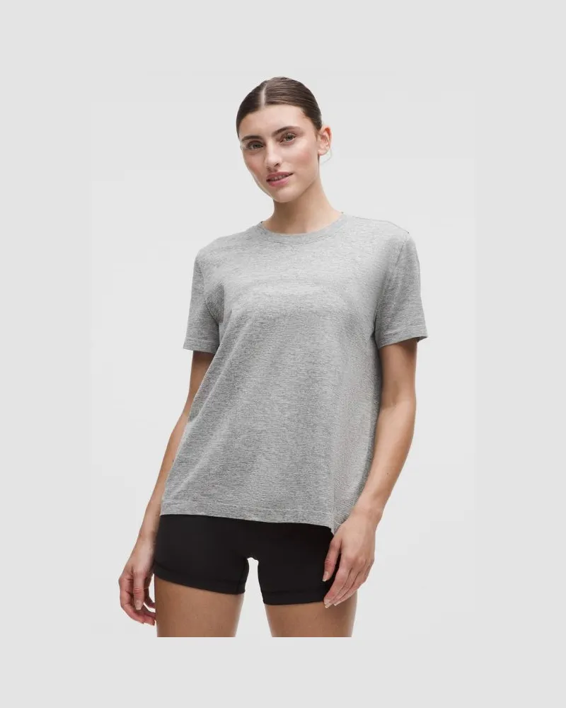 LULULEMON Swiftly Relaxed Kurzarmshirt e Passform für Frauen – Größe in Slate/White Slate