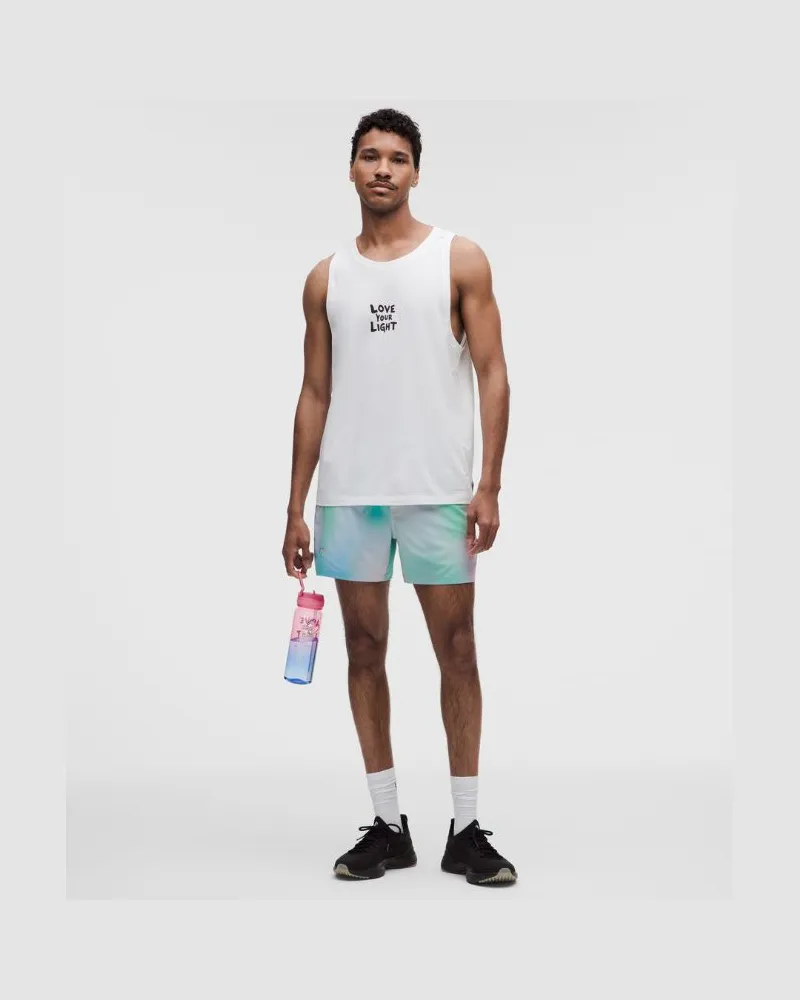 LULULEMON Pace Breaker Shorts ohne Liner Pride für Männer – 13 cm – Größe in Luminous Glow Multi Luminous