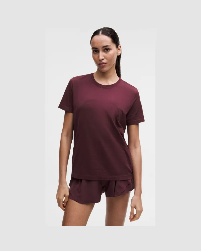 LULULEMON Swiftly Relaxed Kurzarmshirt e Passform für Frauen – Größe in Burgundy Bay Burgundy