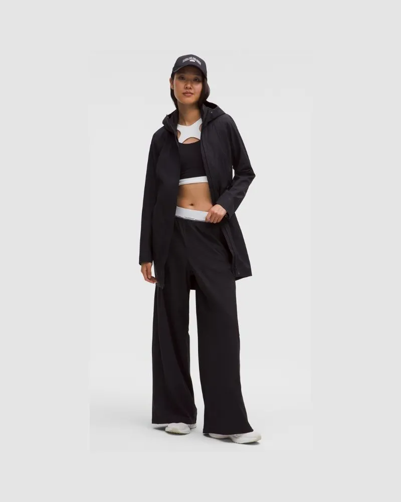 LULULEMON Rain Rebel Jacke mit Isolierung für Frauen – Größe in Black Black