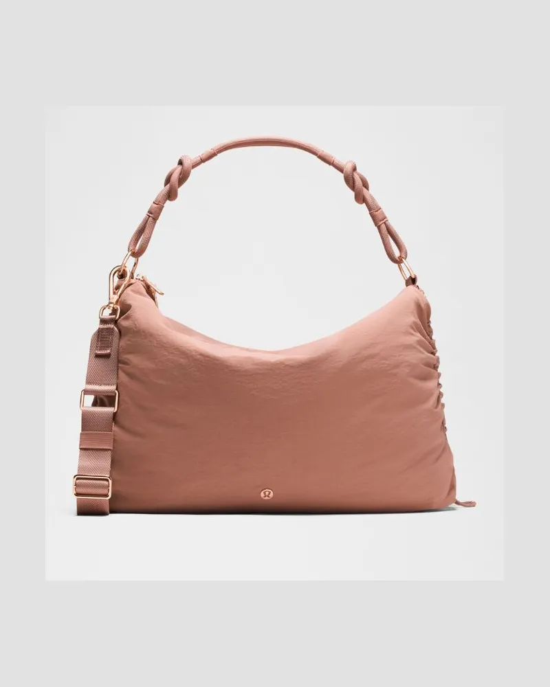 LULULEMON Wandelbare, raffbare Crossbody-Tasche Groß 16 L – Gold – Größe Toasted