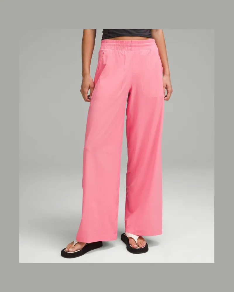 LULULEMON Swift Hose mit ausgestelltem Bein und mittelhohem Bund Volle Länge für Frauen – Größe in Sakura Pink Sakura