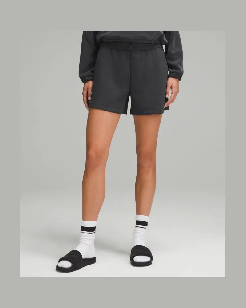LULULEMON Softstreme Shorts mit hohem Bund für Frauen – 10 cm – Größe in Schwarz Schwarz
