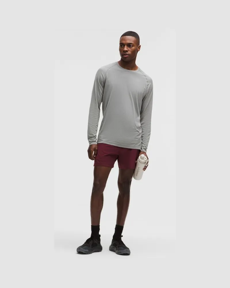 LULULEMON Pace Breaker Shorts ohne Liner für Männer – 13 cm – Größe in Burgundy Bay Burgundy